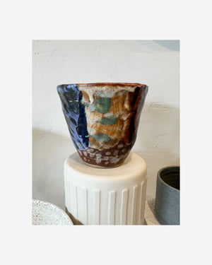 Medium Cup 702