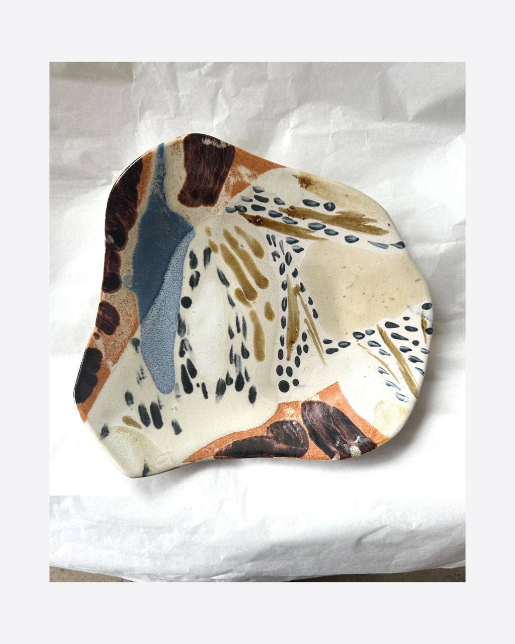 Medium  Free-Form Dish 533