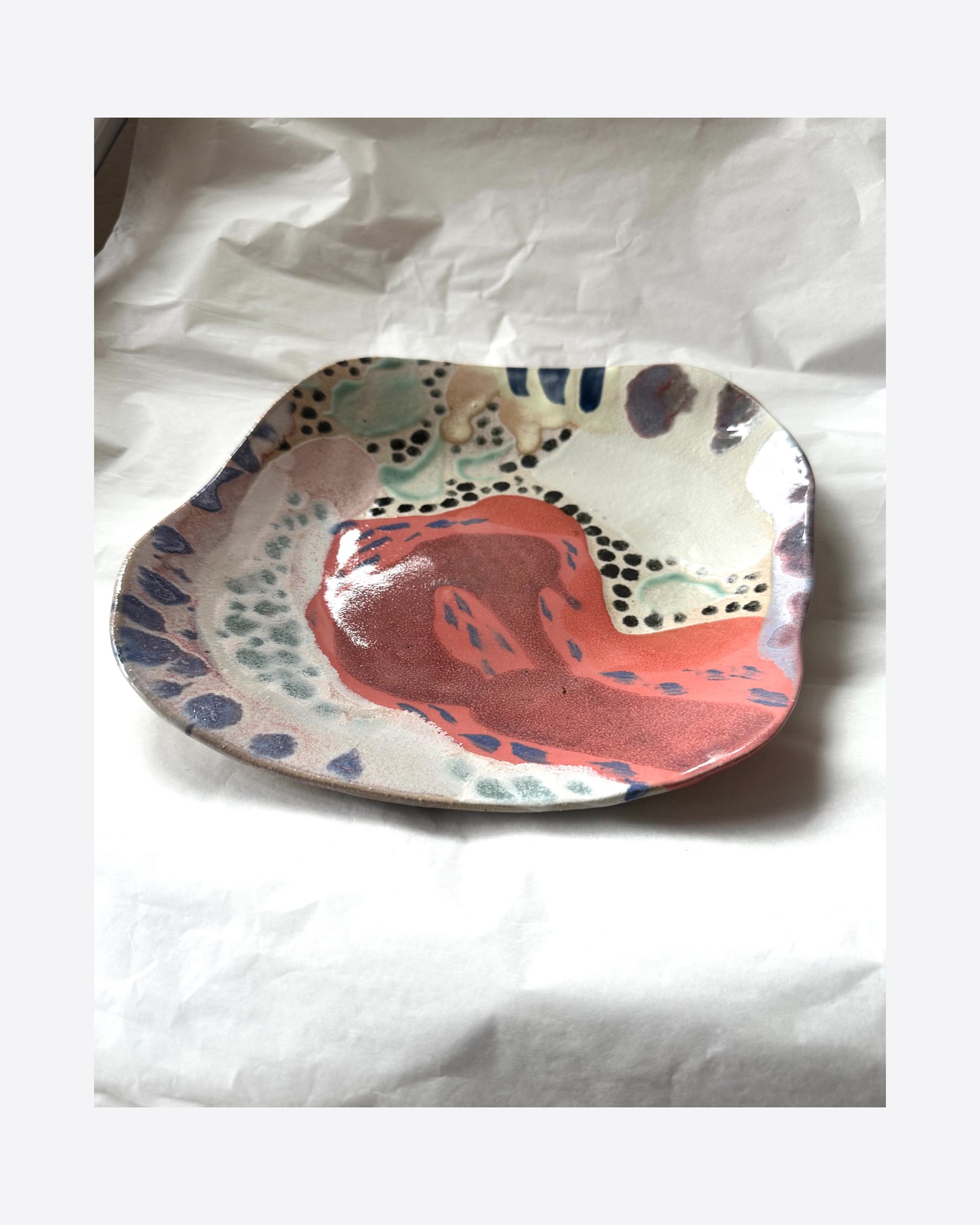 Medium  Free-Form Dish 536