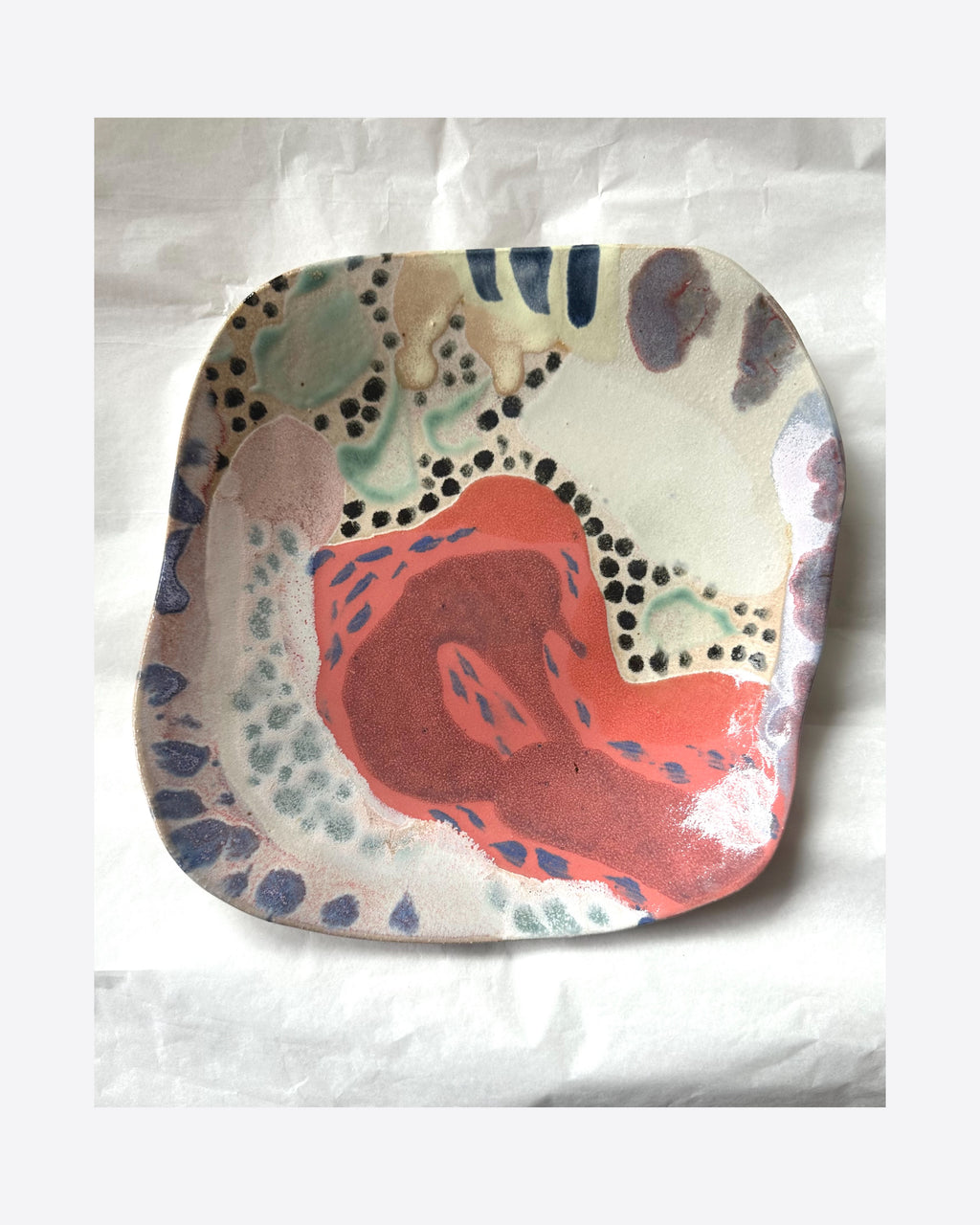 Medium  Free-Form Dish 536
