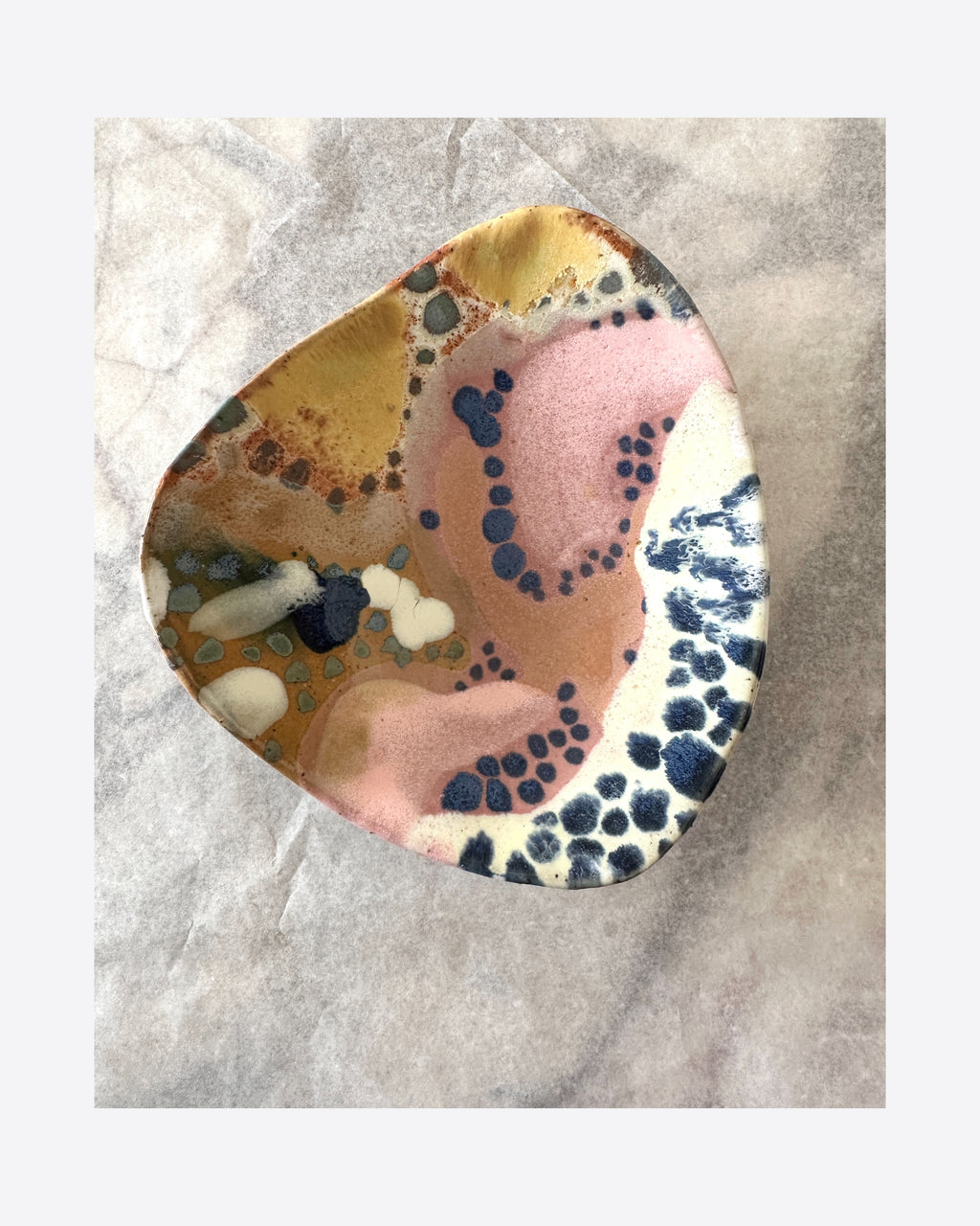 Little Free-Form Dish 539