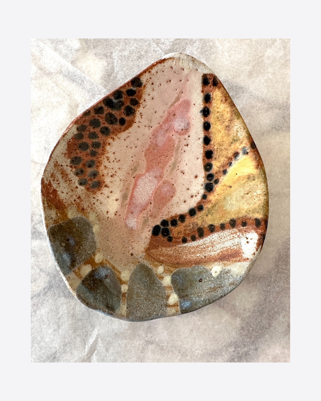 Little Free-Form Dish 538