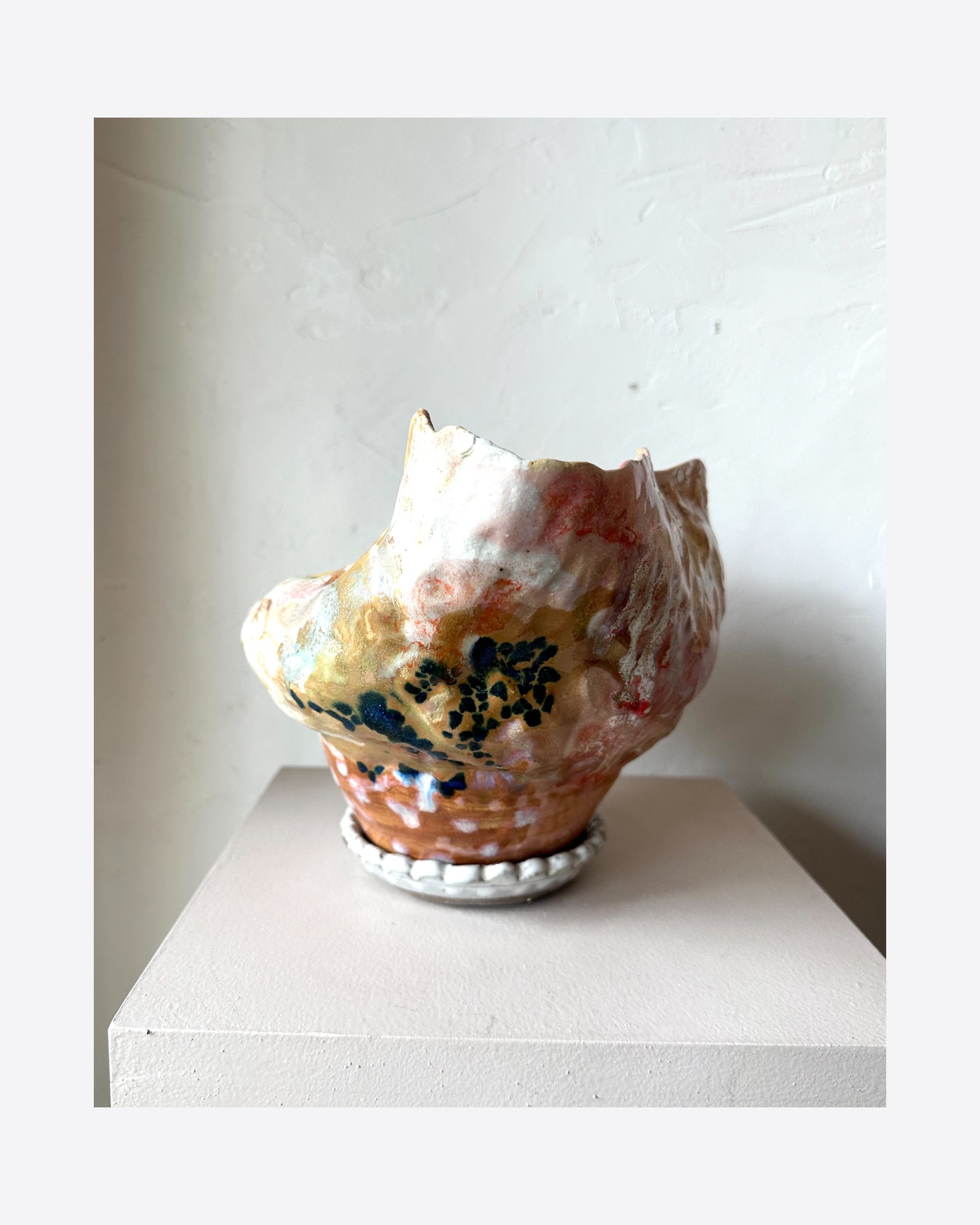 Medium Sculptural Planter 388