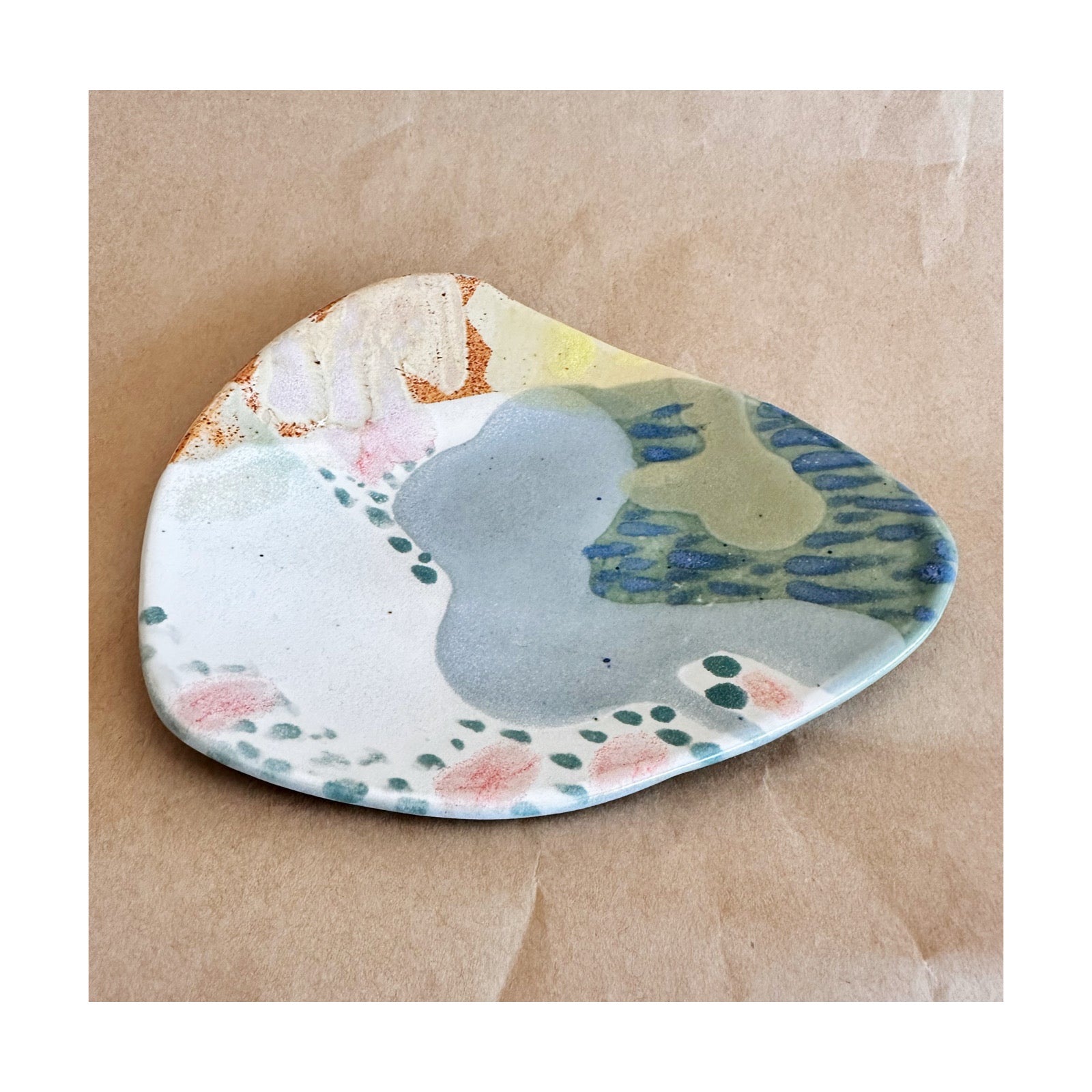 Small Free-Form Dish 401