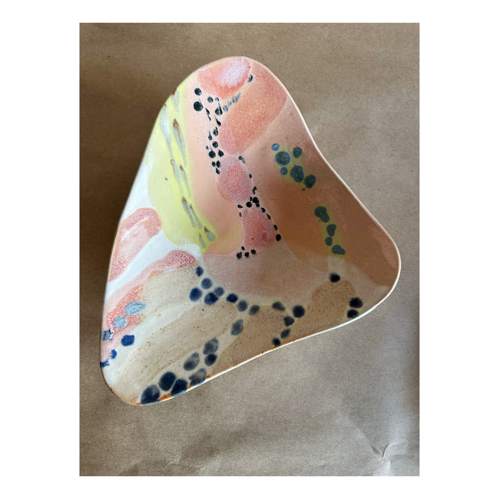 Medium Free-Form Dish 496