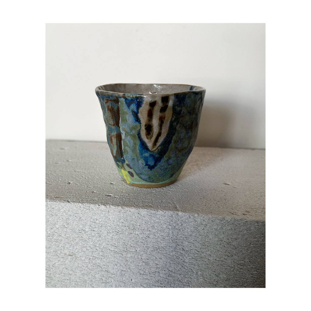 Medium Cup 689